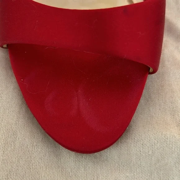 BADGLEY MISCHKA red heels 3inch heel. - Picture 2 of 5